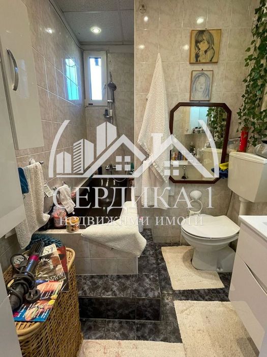 Дава се под наем Тристаен апартамент в София, Център - 125 кв.м за 1500 € - Снимка #6