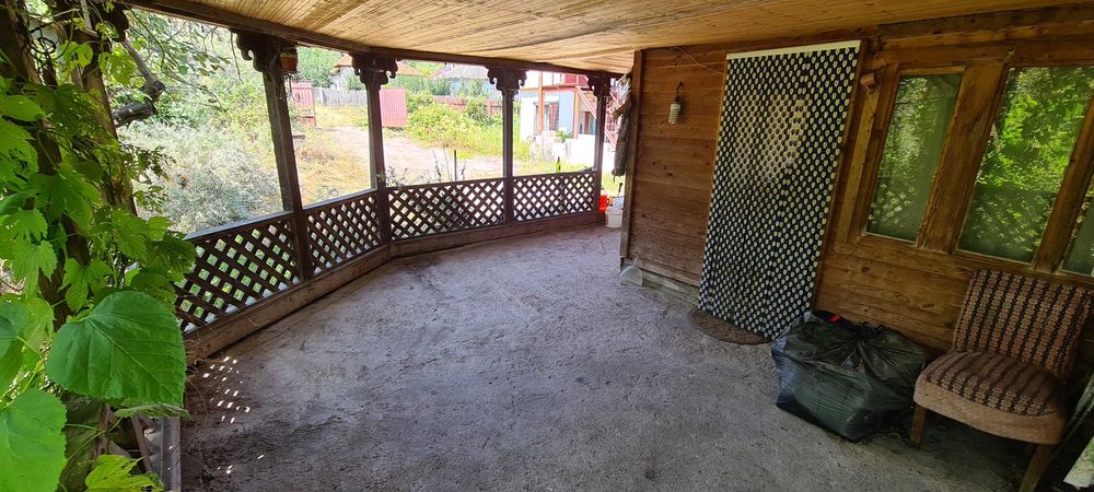 Vand casa în Davidesti Argeș