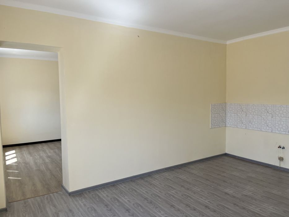 База склад сотилади