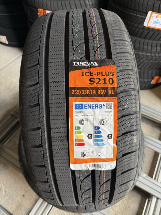 Зимни Гуми Спортпакет TRACMAX 225/40R19 93VXL + 255/35R19 96VXL