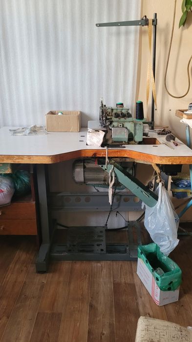 Продам промышленный оверлог