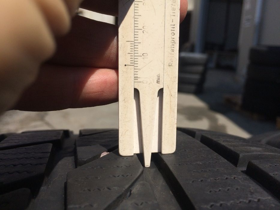 245/65/17 Ханкук ДОТ 2010 г - 6,4 мм