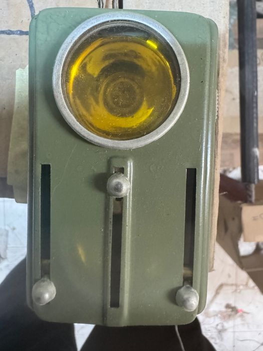 Продавам български  фенер