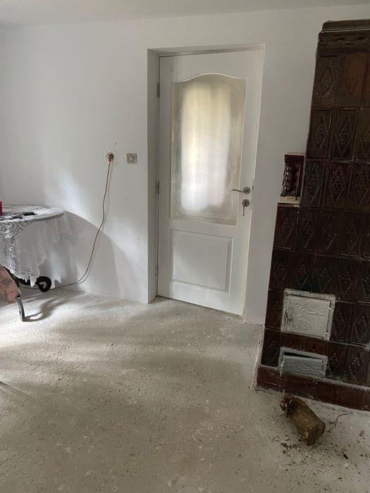 Vând casă batraneasca