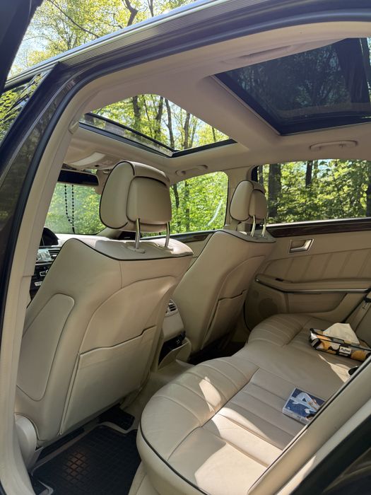 Mercedes-Benz E250 CDI W212 Facelift – 2014 – 204 CP – Manuală – Pachet elegant și foarte bine întreținut