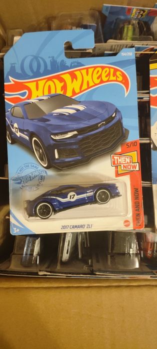 Hot wheels машинки