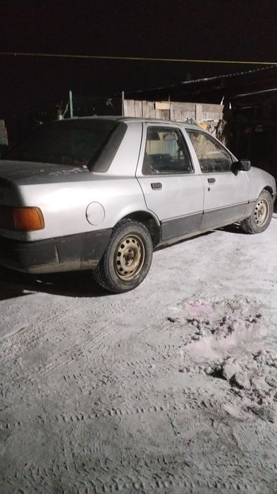 500 Продам Ford Sierra рассмотрю обмен