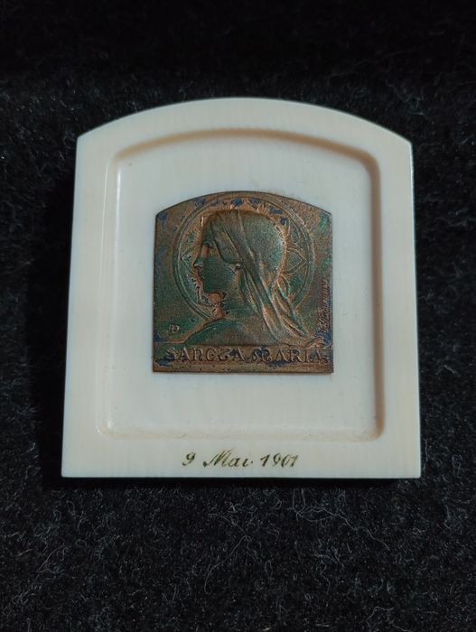 Icoana Sfânta Maria din fildeș din 1901