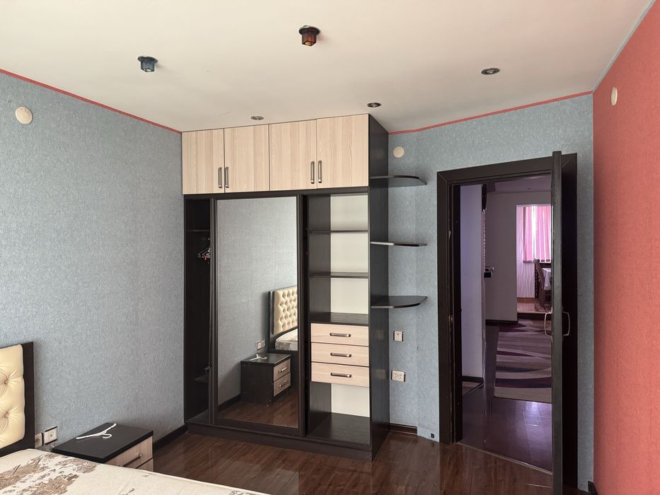 Яккасарой тумани Саламатина кучасида 3 хонали уй арендага берилади