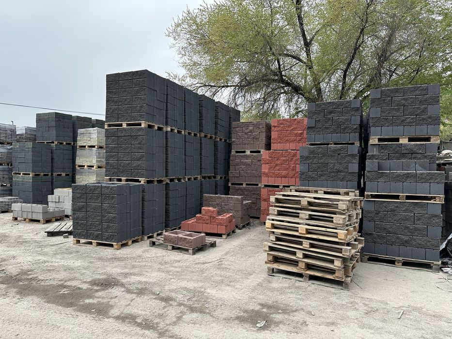 Сплитерные блоки, колонны, шляпы