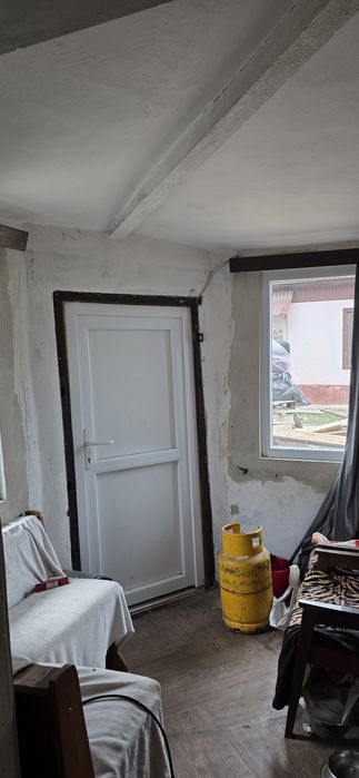 Casă 3 camere zona biserica sarbeasca