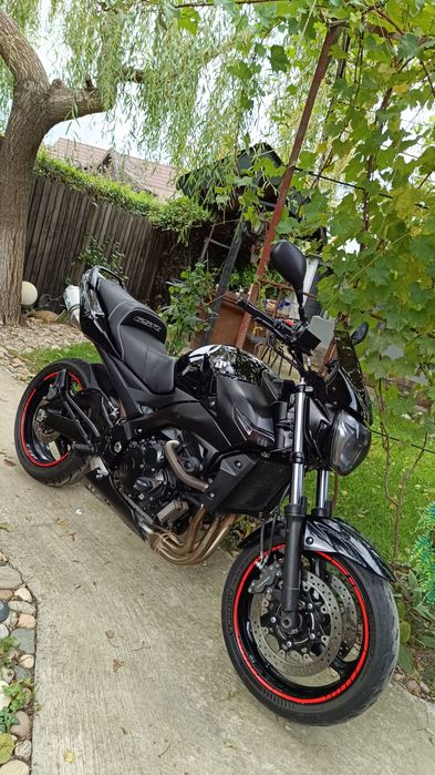 A2 - Suzuki GSR 600 full black