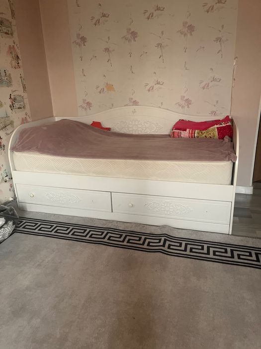 Продам б/у детский спальный гарнитур