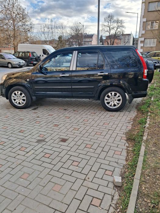 Продавам Хонда cr-v