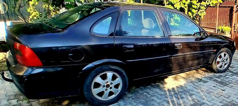Masina Opel Vectra