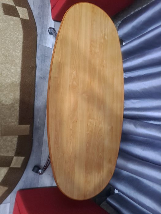 Masuta cafea in stare excelenta