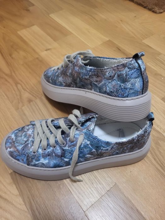 Нови маратонки Gabina