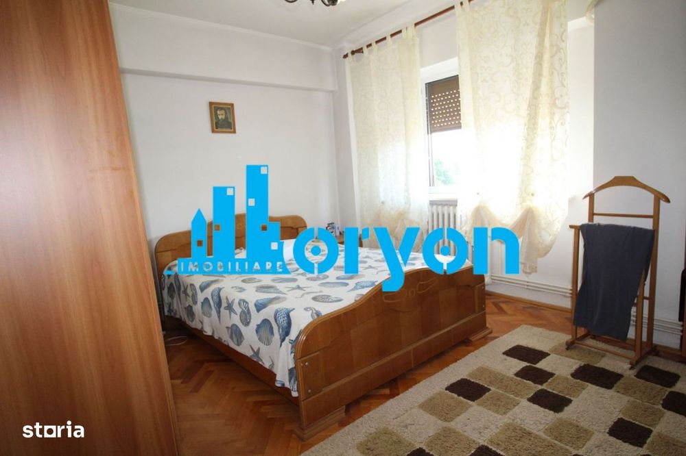 Inchiriere apartament 3 camere, decomandat, etaj 3, strada 23 August