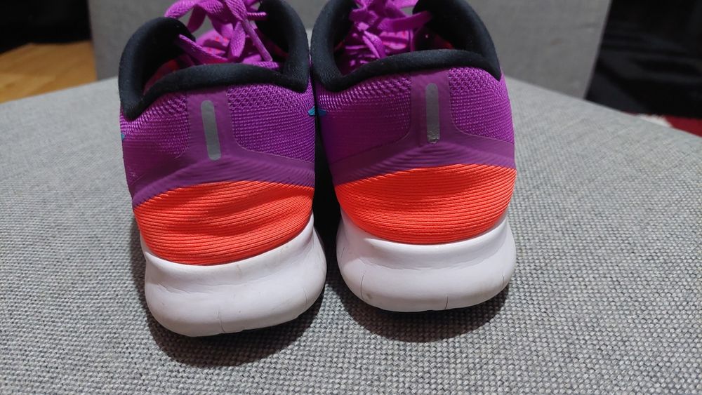 Adidasi damă  NIKE