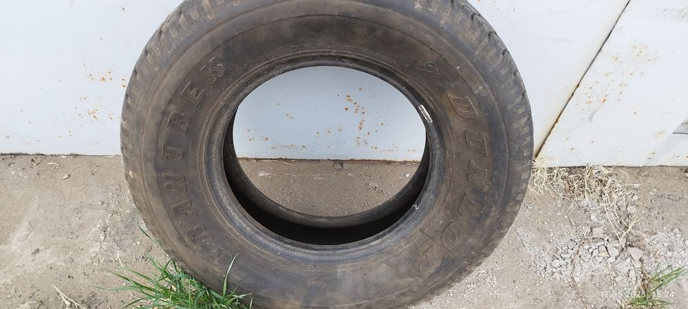 Продам резину размер R15. 255/70