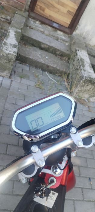 Vând motoscuter electric