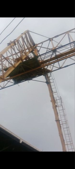 Маста поезд кран