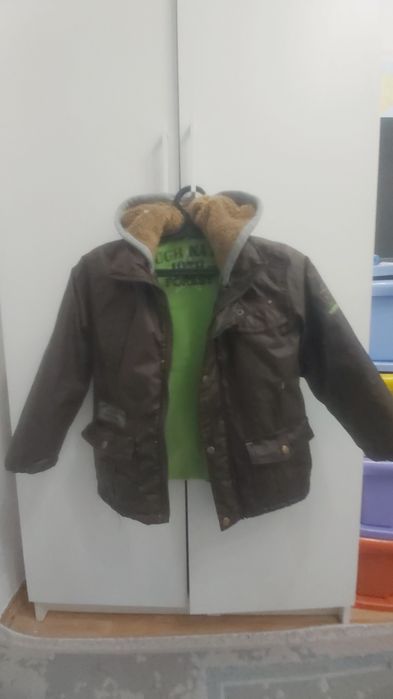 Продам куртки даром!!!