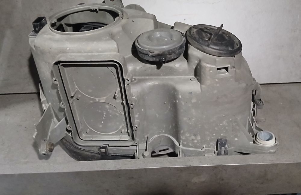 Mercedes E-class w210 facelift - оригинален фар