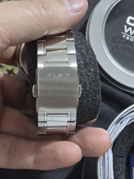 Продам Часы Casio