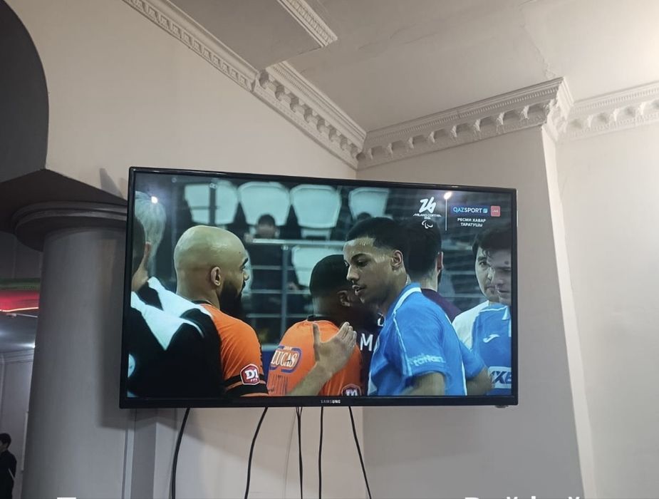 Телевизор Samsung