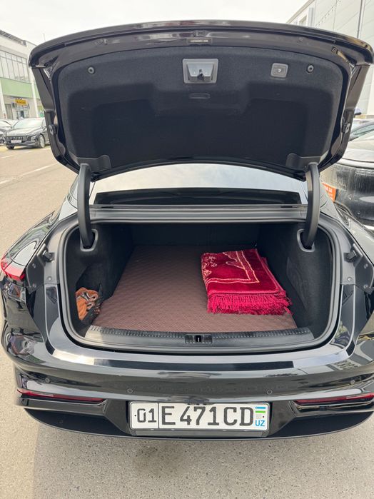 IM motors L7 (Zhiji L7)