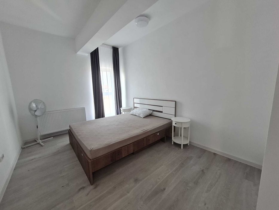Proprietar- Vila cu  4 camere,curte 250 mp,zona Craitei-Domnesti