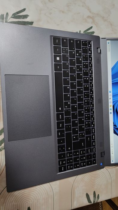 Laptop 16” i3-1215U / 8GB / SSD 256GB /ca nou.