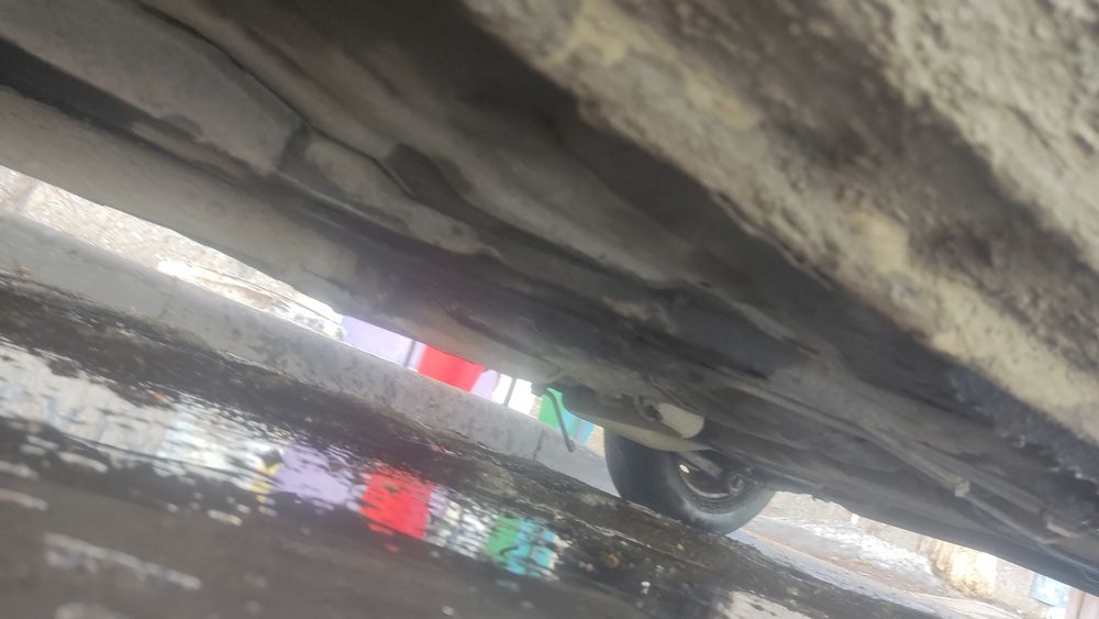 Продам mazda 323