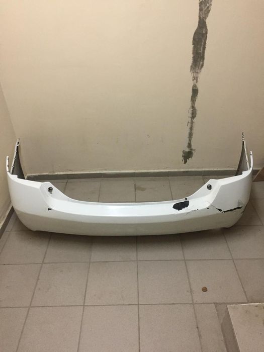 Продам задний бампер тойота Camry 40