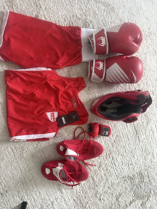 Продаетс костюм для бокса. Размер 2ХS детский. Ма