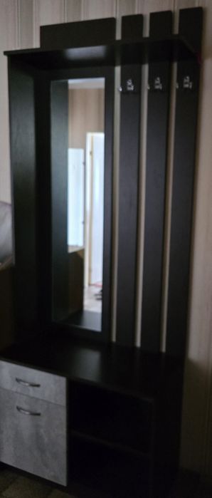 Прихожка вешалка