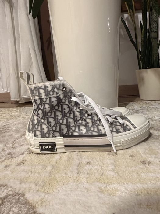 Vând Dior Converse, mărimea 43