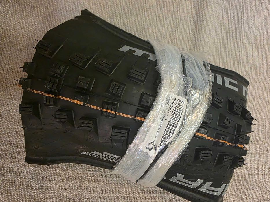 Magic Mary 27.5x2.60 Addix Soft - Super Trail - tubeless