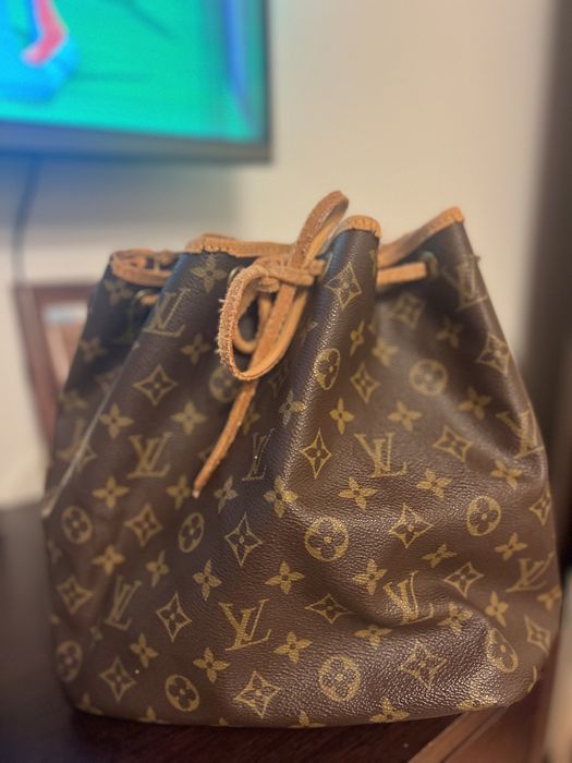 Louis Vuitton vintage petite noe