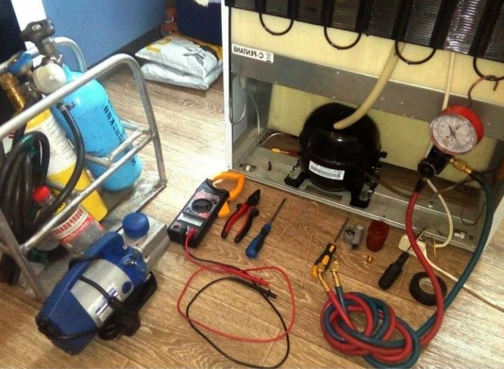 Ремонт холодильников