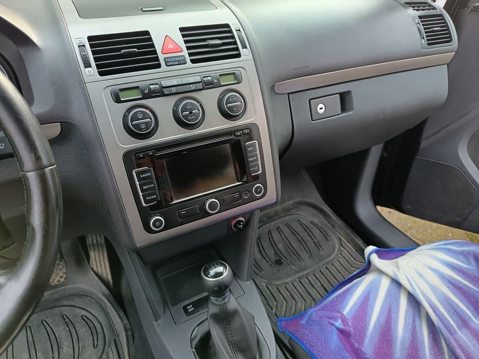 Vând Vw Touran 2.0 TDI