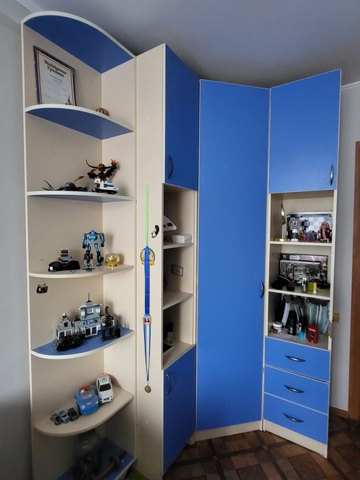 Подростковый гарнитур 150 000 тг.