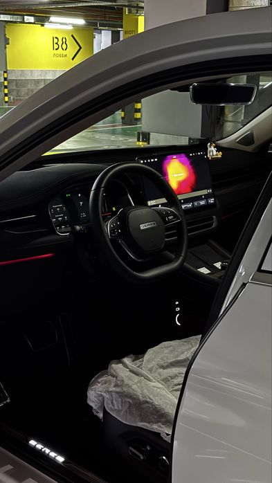 Aito Seres M5 EV AWD dual motor