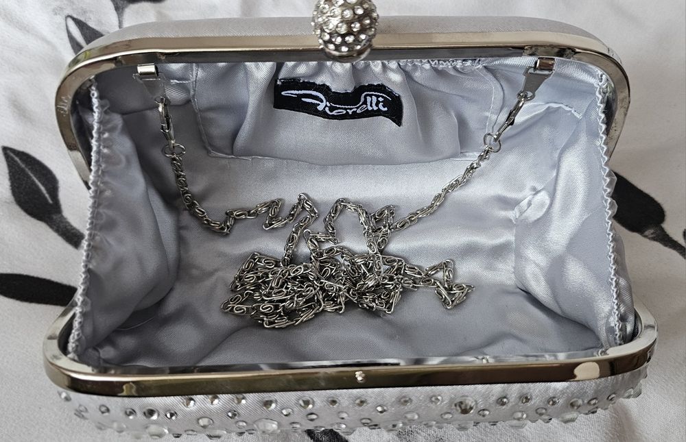 Носени бални клътчове + чисто нова чанта