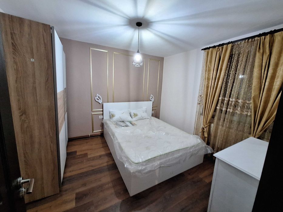 Inchiriez apartament