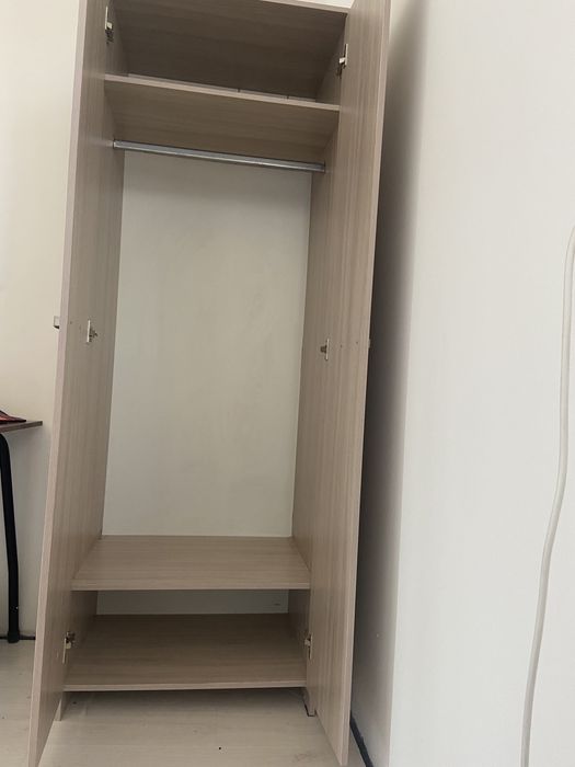 Шкаф двухдверный