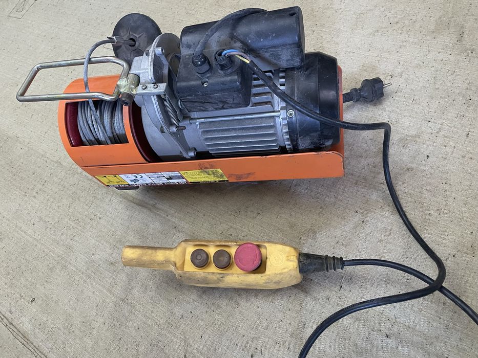 palan electric cu cablu , troliu , model HGS-B250-12    250/500 kg