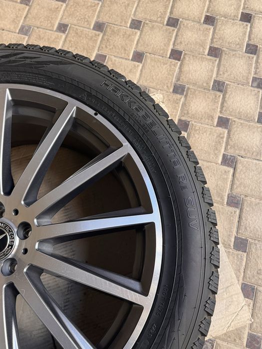 Зимние шины  285/45/22 Mercedes GLS 450/580