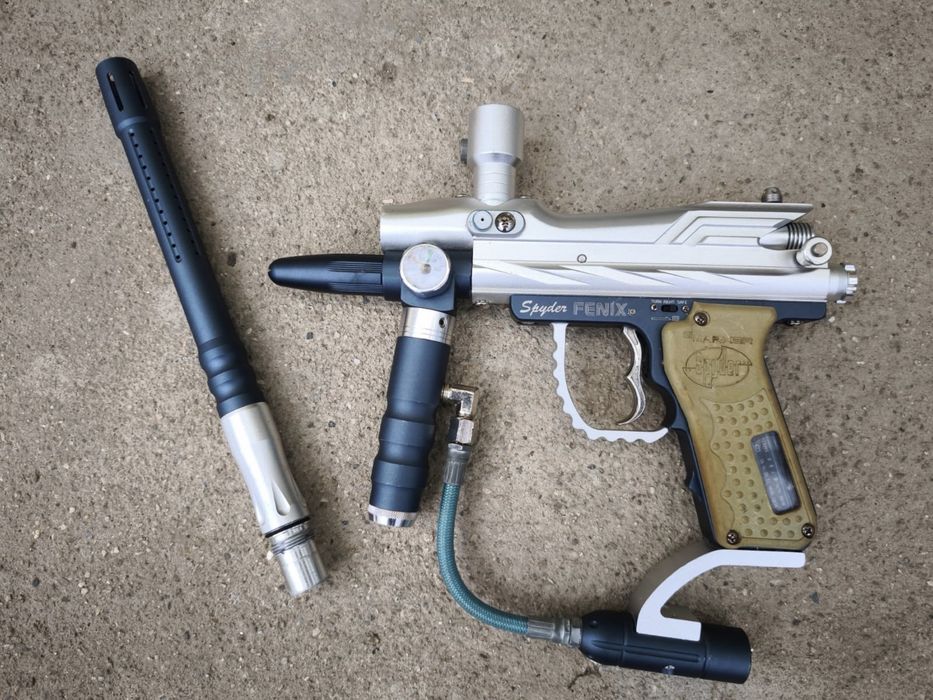 Vand 4 pistoale paintball la pachet